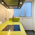 아파트 And Modern In The Port