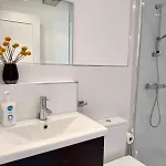 And Modern In The Port 비고