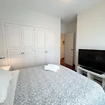 And Modern In The Port 아파트 비고