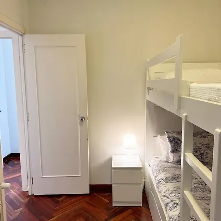 And Modern In The Port Διαμέρισμα Βίγκο