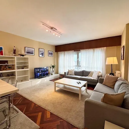 Διαμέρισμα And Modern In The Port *