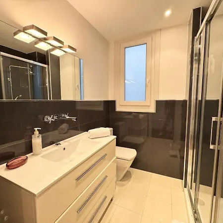 And Modern In The Port Διαμέρισμα