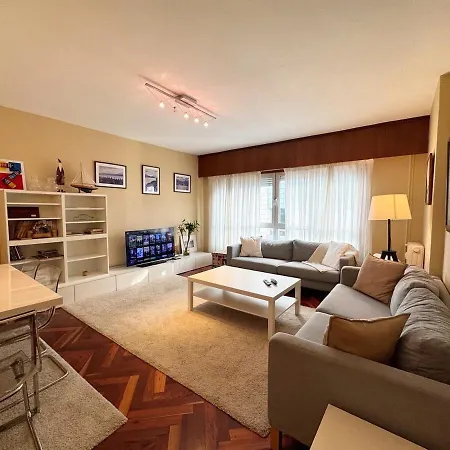 And Modern In The Port Βίγκο