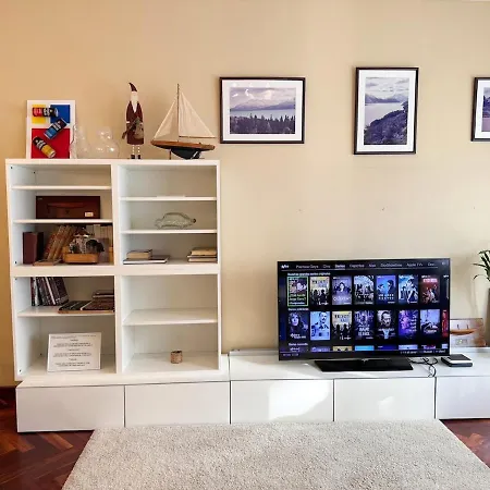 Διαμέρισμα And Modern In The Port *