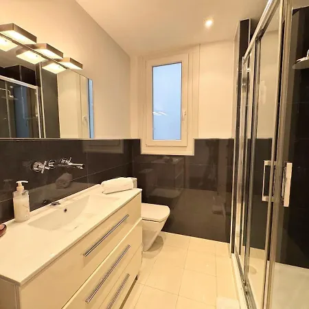 Διαμέρισμα And Modern In The Port *