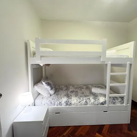 And Modern In The Port Διαμέρισμα Βίγκο