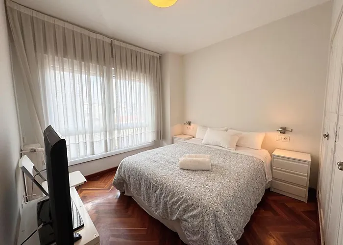 And Modern In The Port * Vigo