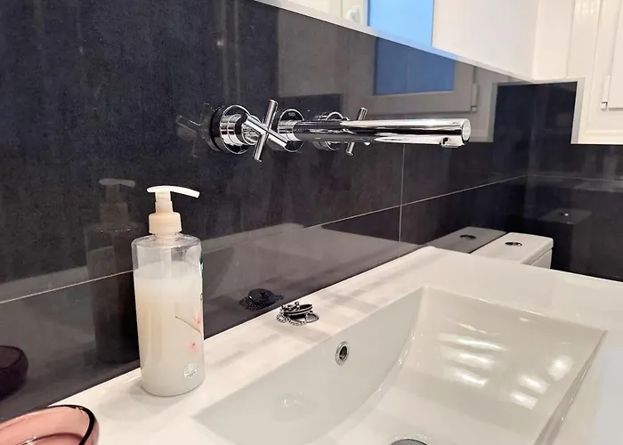 And Modern In The Port Vigo