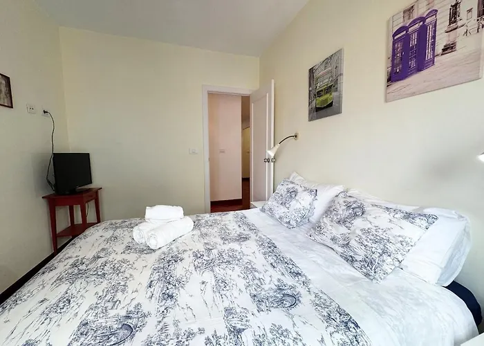 And Modern In The Port Apartmán *