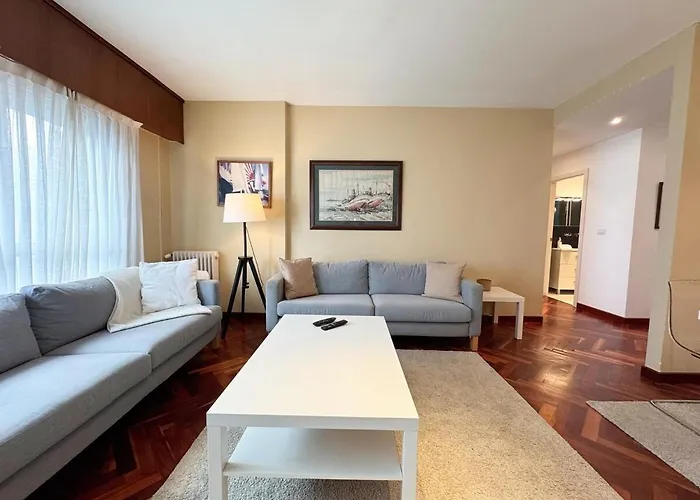 And Modern In The Port * Vigo